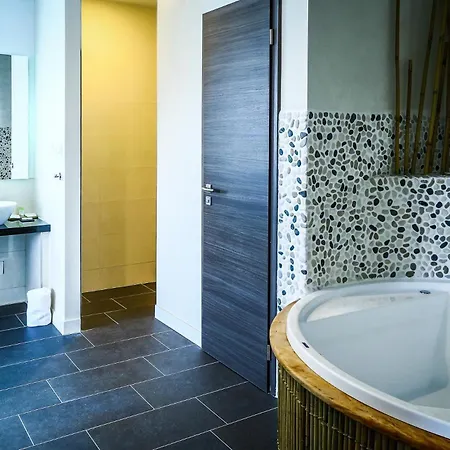 Hotell Thermal Sirava